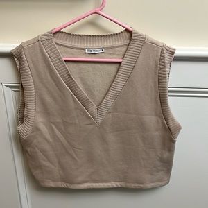 Zara sweater vest, beige size M